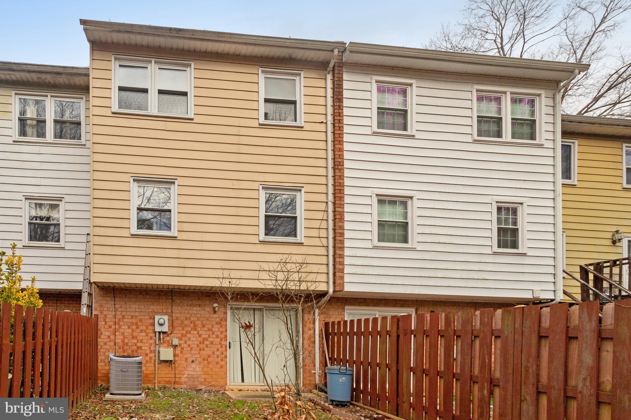 DALE CITY - Residential