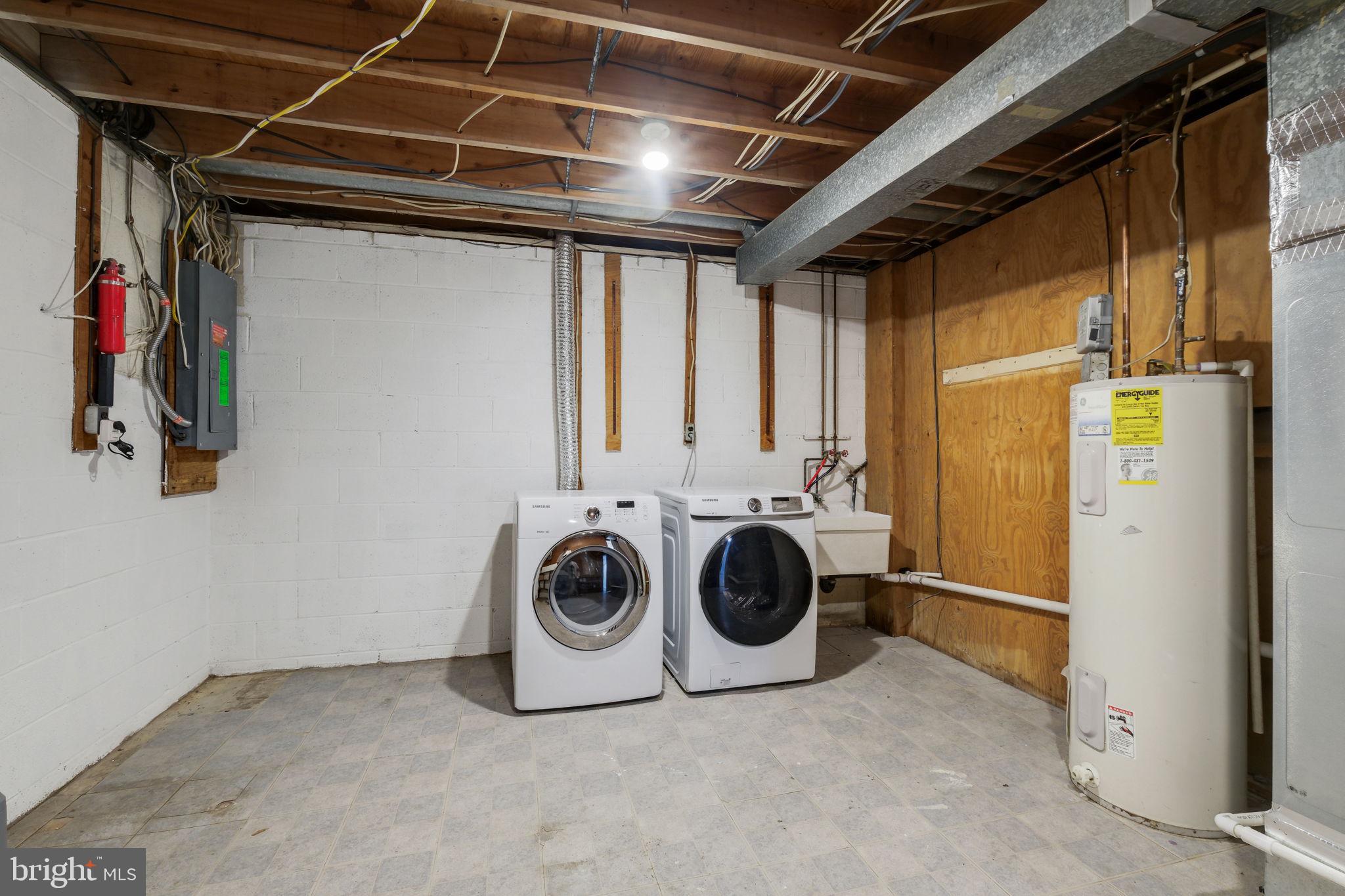 SADDLEBROOK - Residential