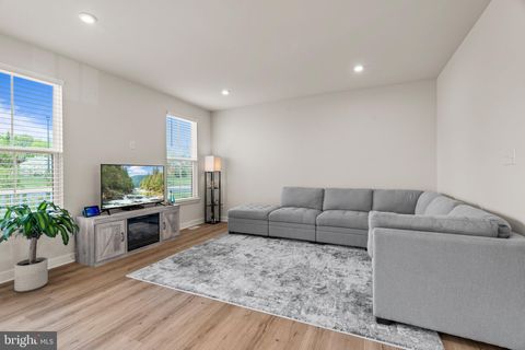 Tiny photo for 18 Rosemary, MOUNT LAUREL, NJ 08054 (MLS # NJBL2109874)