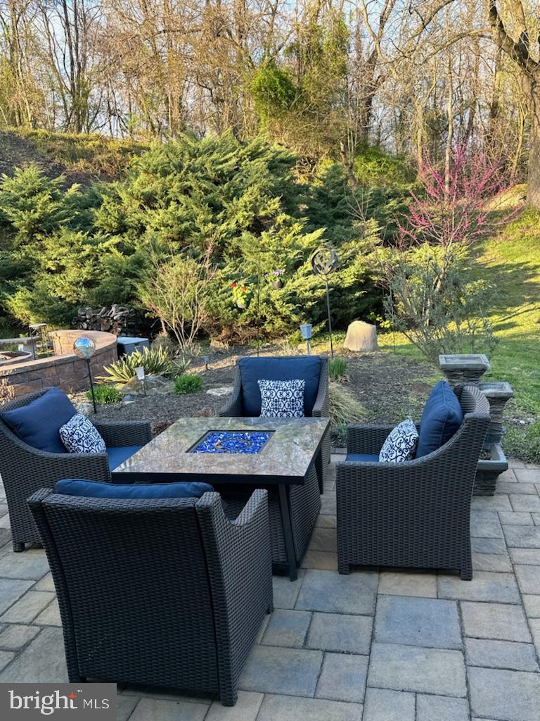 RUNNING BROOK - Residential