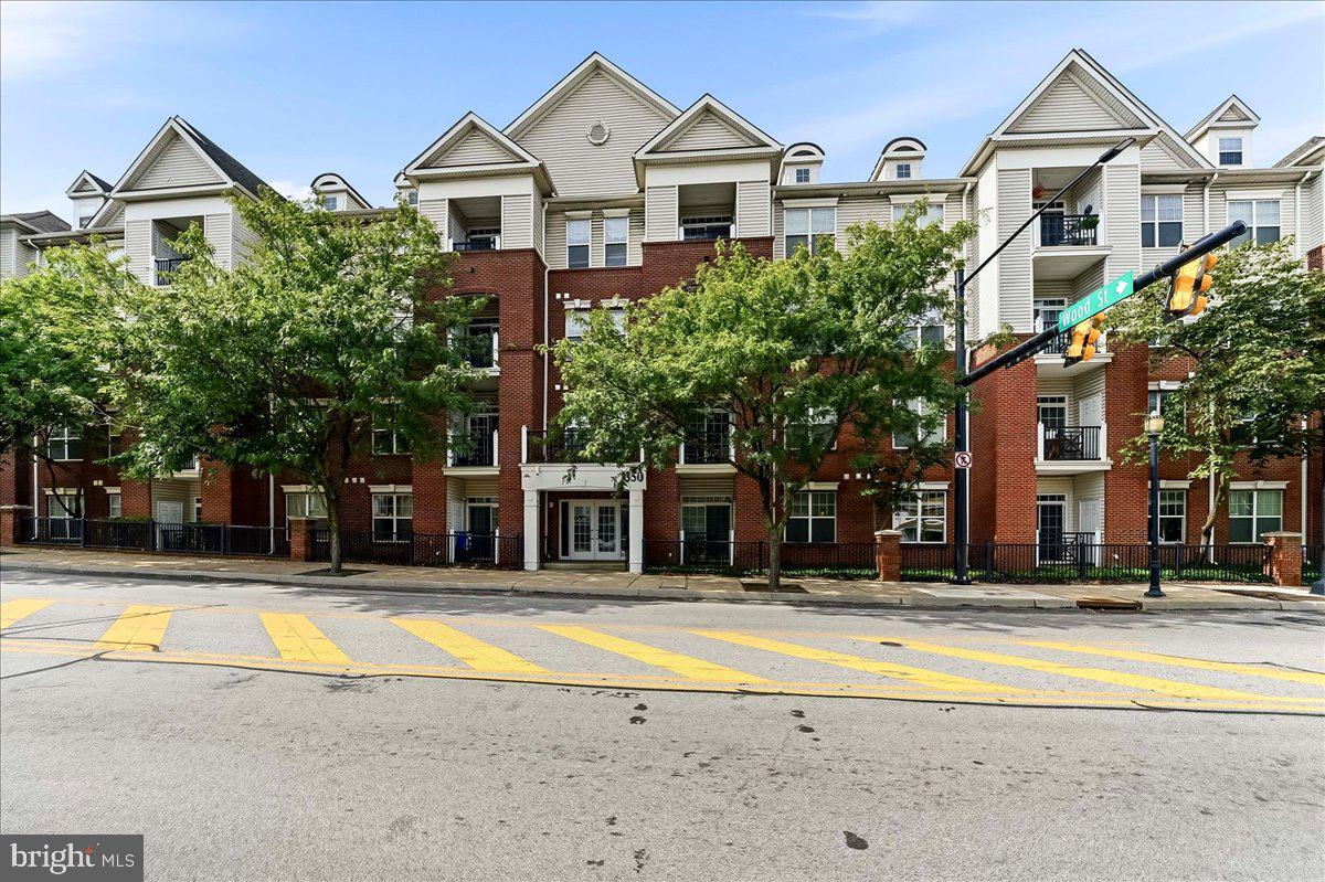 350 W ELM STREET 3206