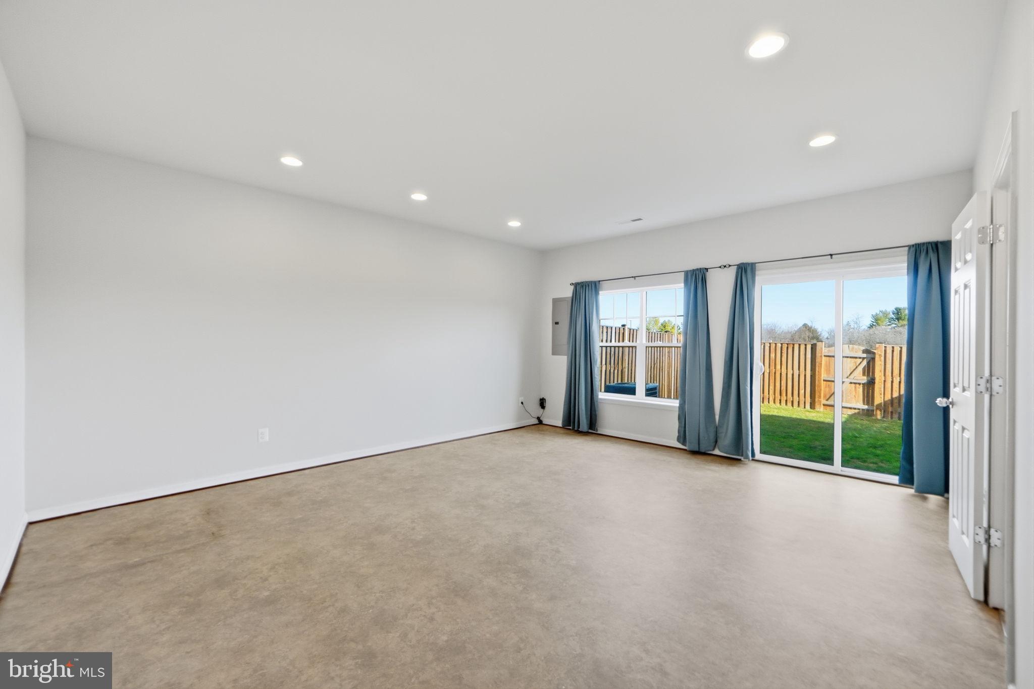 SNOWDEN BRIDGE - Residential