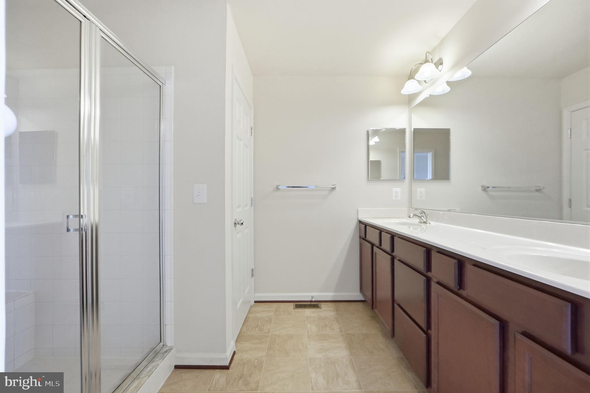 SNOWDEN BRIDGE - Residential