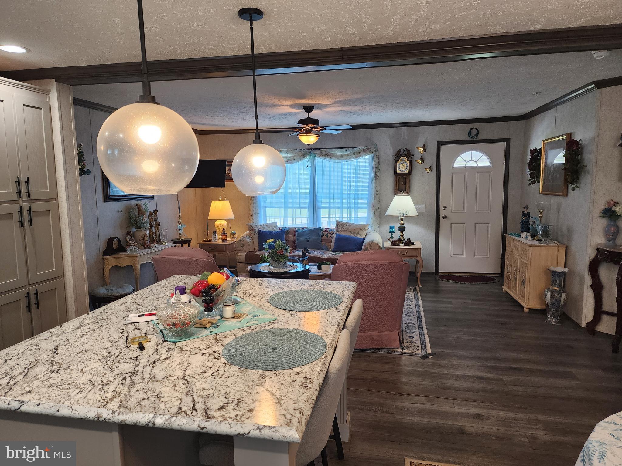 NORTH END - Residential