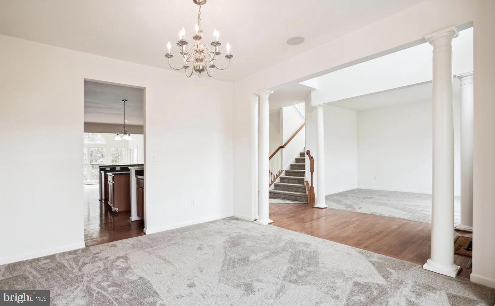 COVENTRY FARMS - Residential