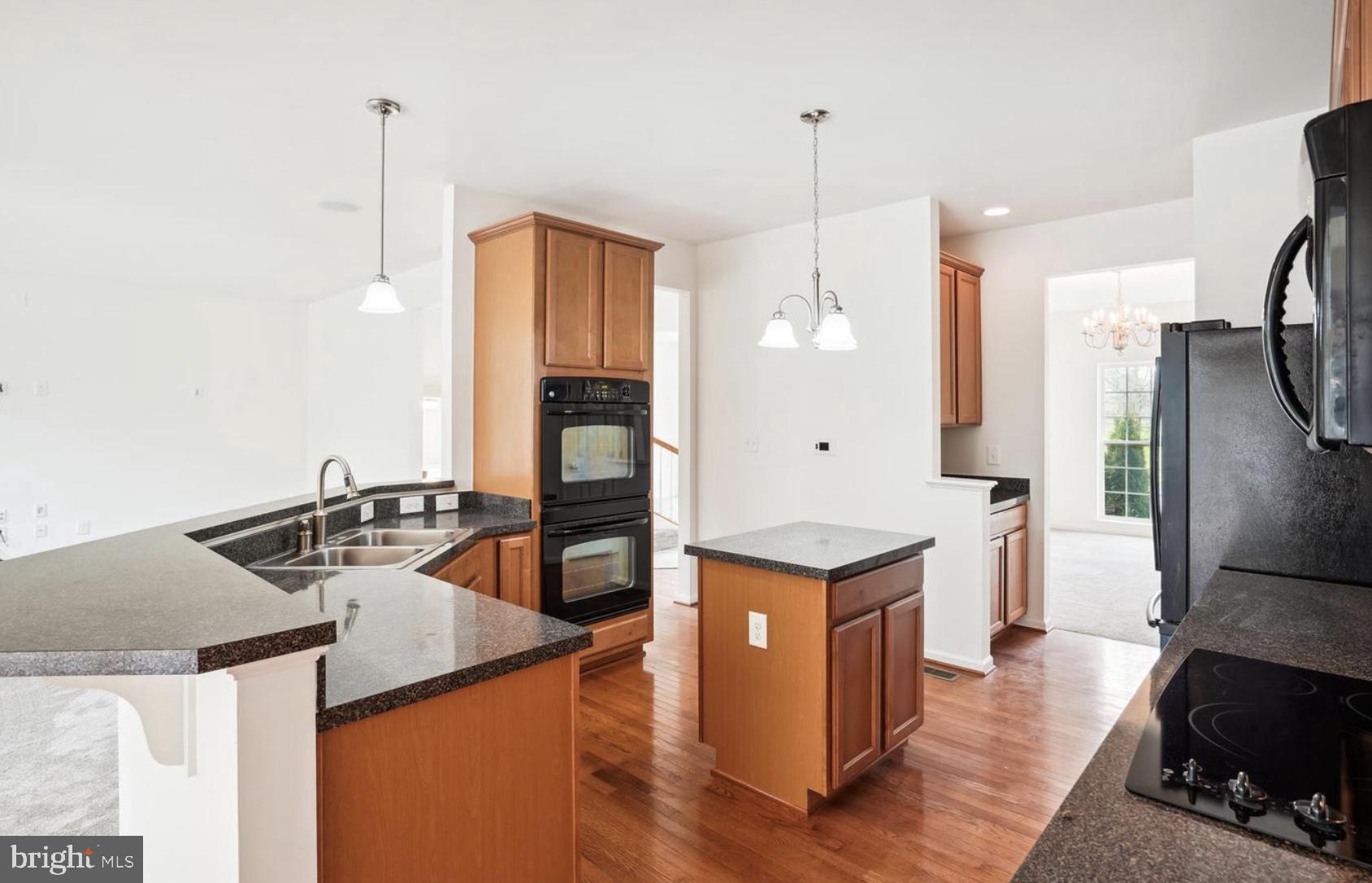 COVENTRY FARMS - Residential