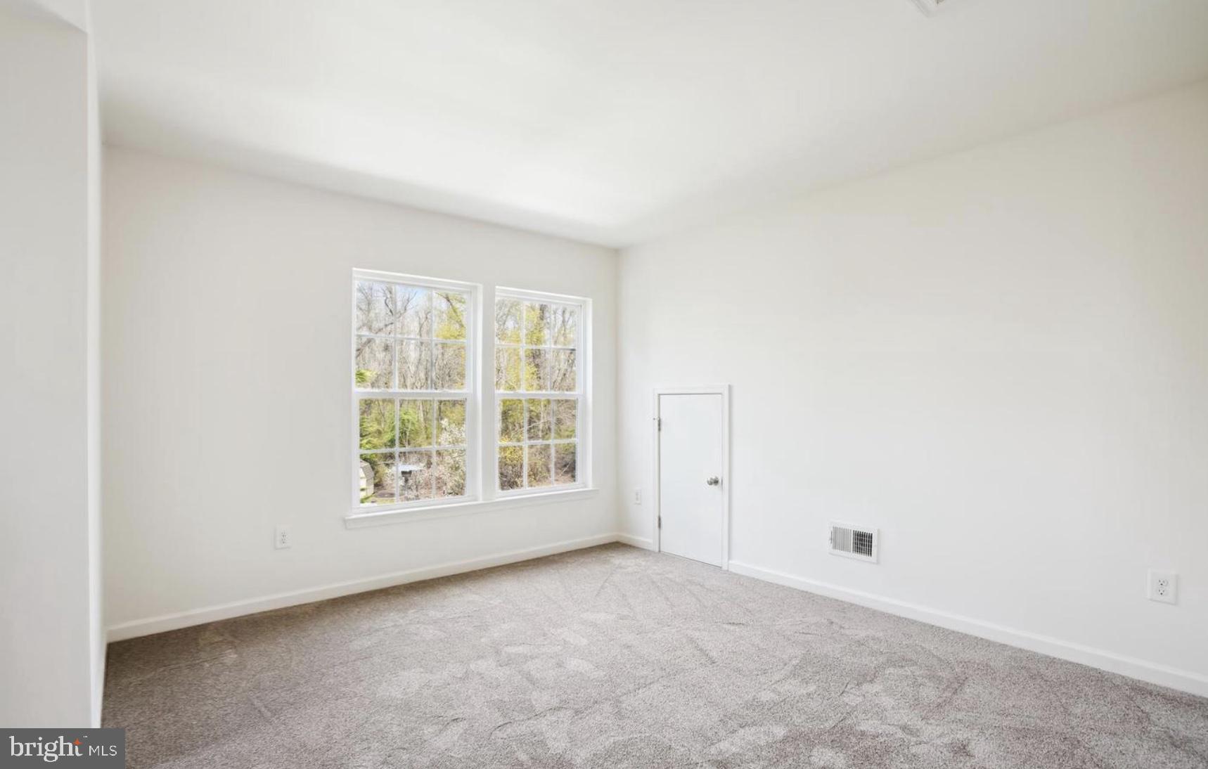 COVENTRY FARMS - Residential