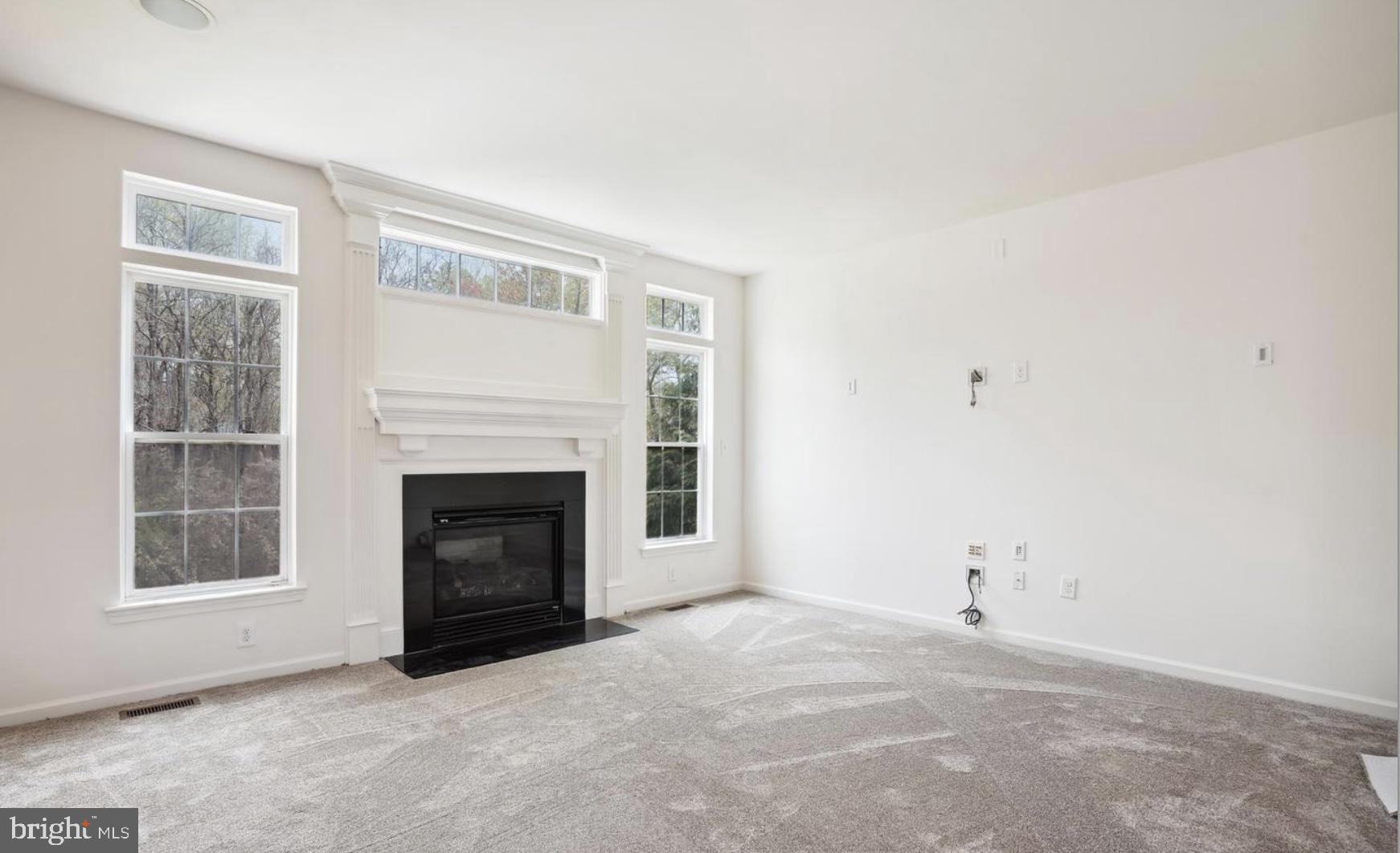 COVENTRY FARMS - Residential