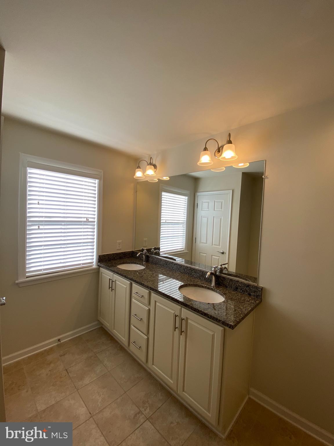 LOFTS AT METROWEST - Residential Lease