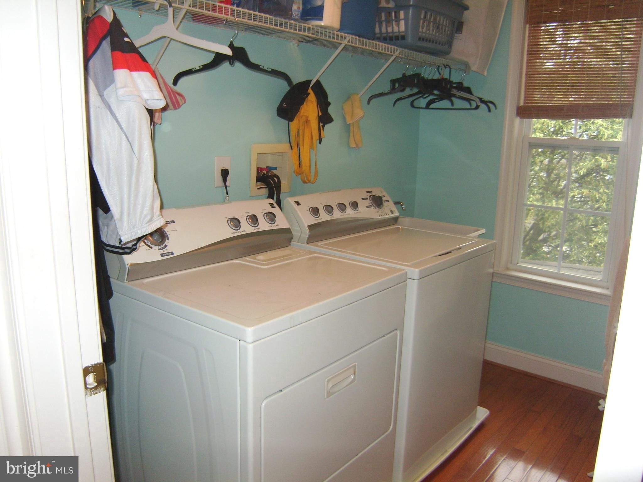 WILTSHIRE WALK - Residential Lease