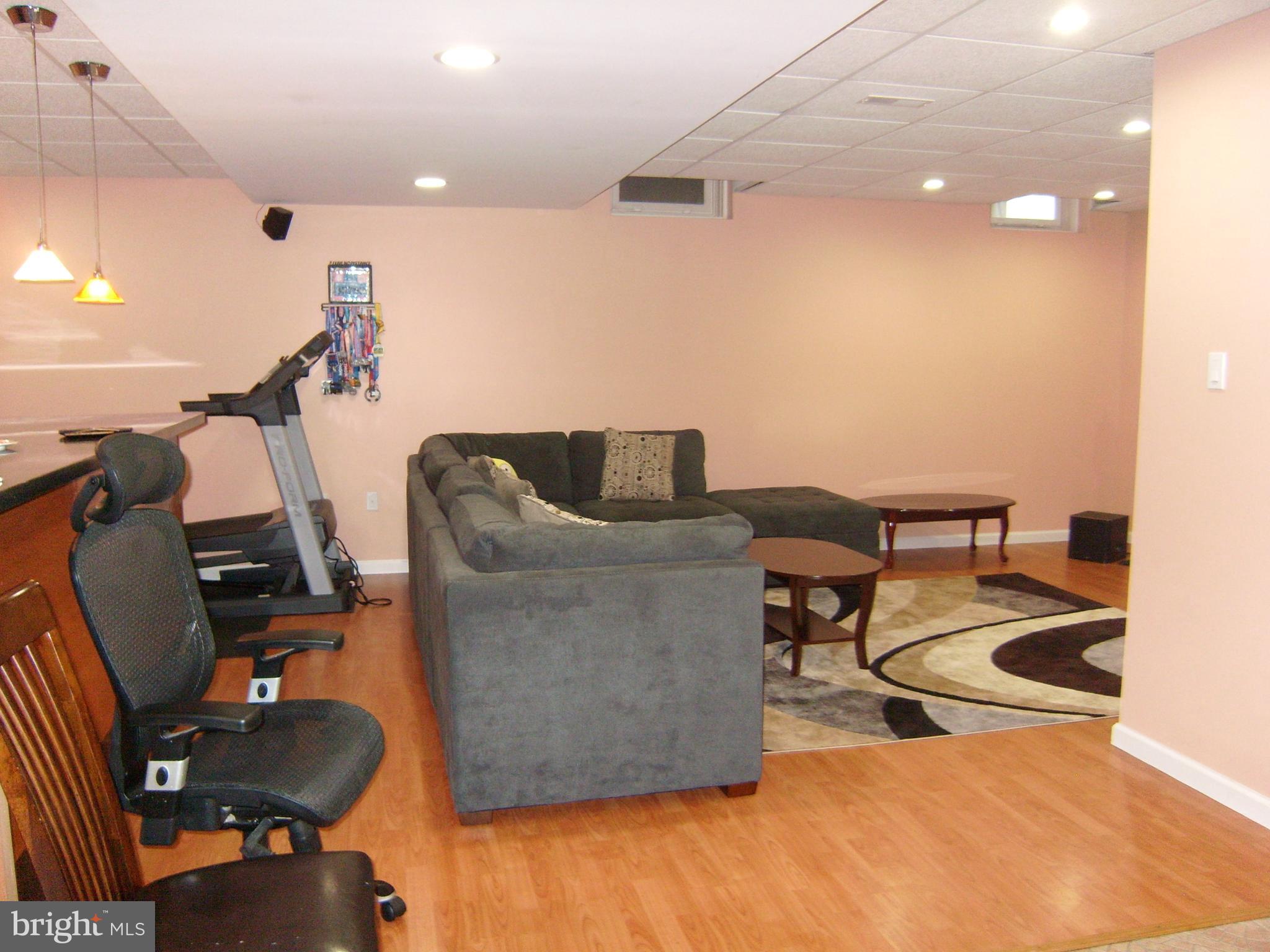 WILTSHIRE WALK - Residential Lease