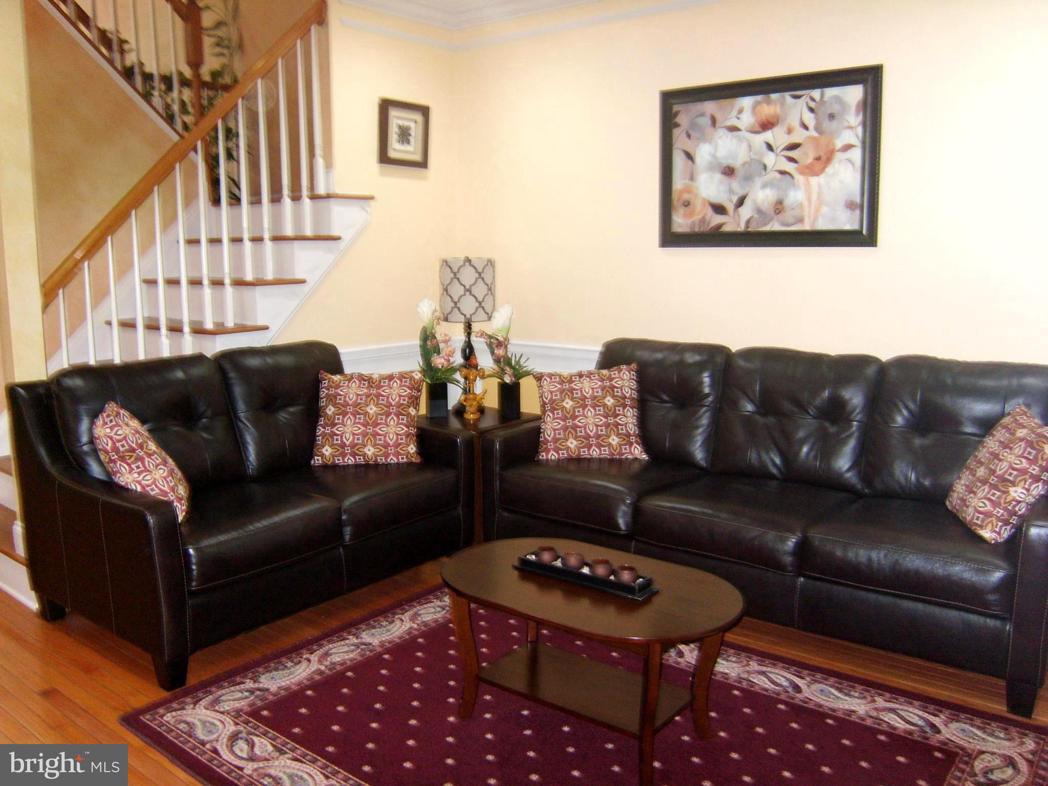 WILTSHIRE WALK - Residential Lease