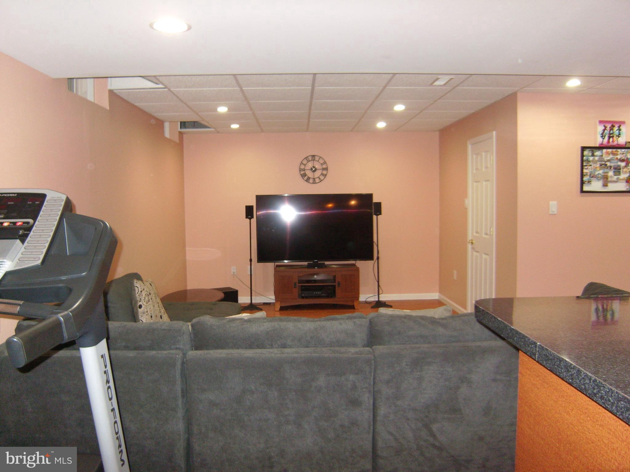 WILTSHIRE WALK - Residential Lease