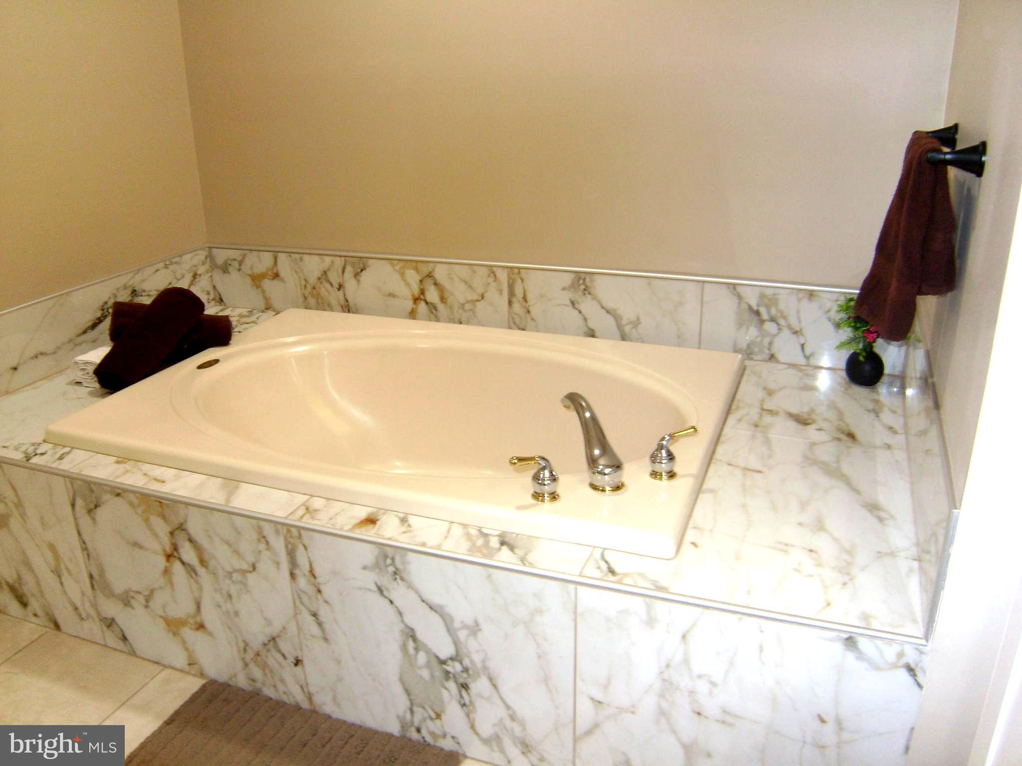 WILTSHIRE WALK - Residential Lease