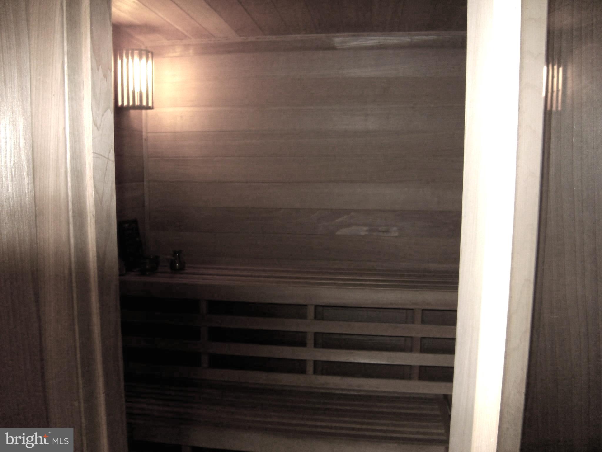 WILTSHIRE WALK - Residential Lease