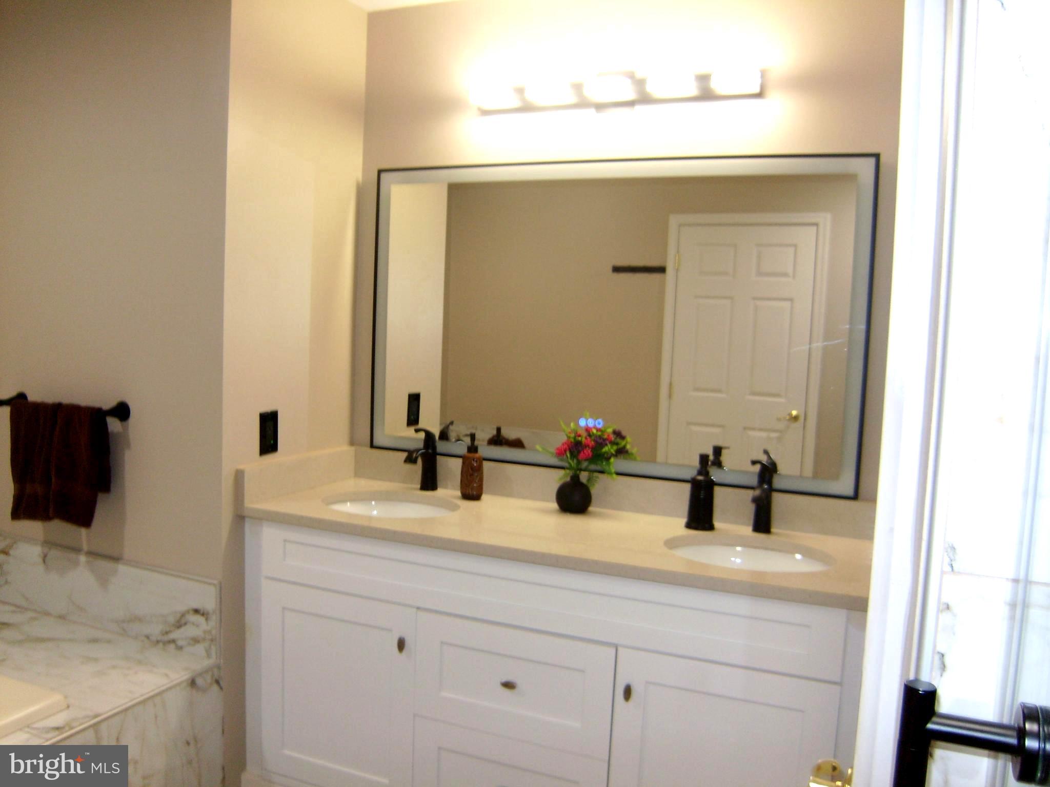 WILTSHIRE WALK - Residential Lease