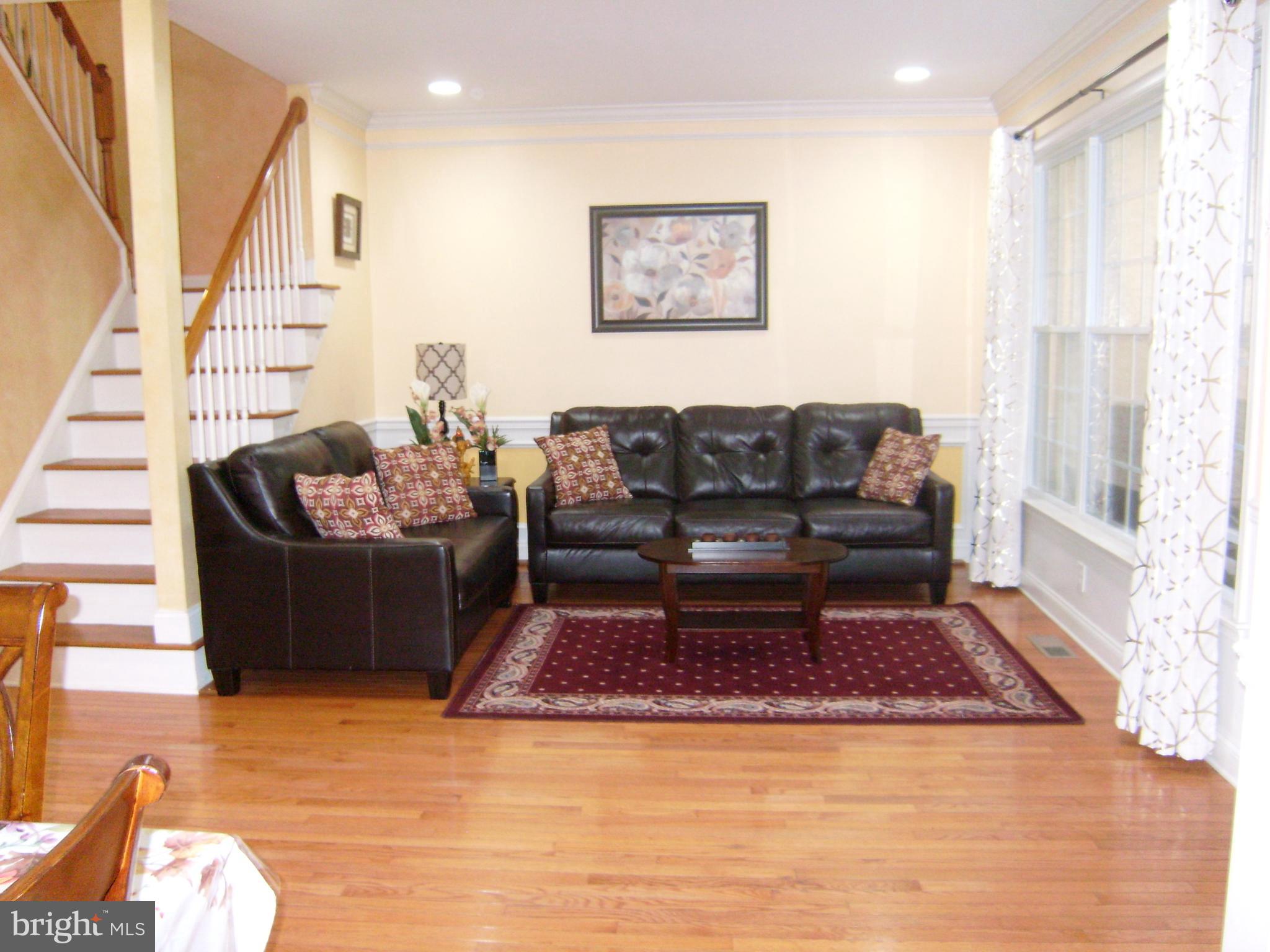 WILTSHIRE WALK - Residential Lease