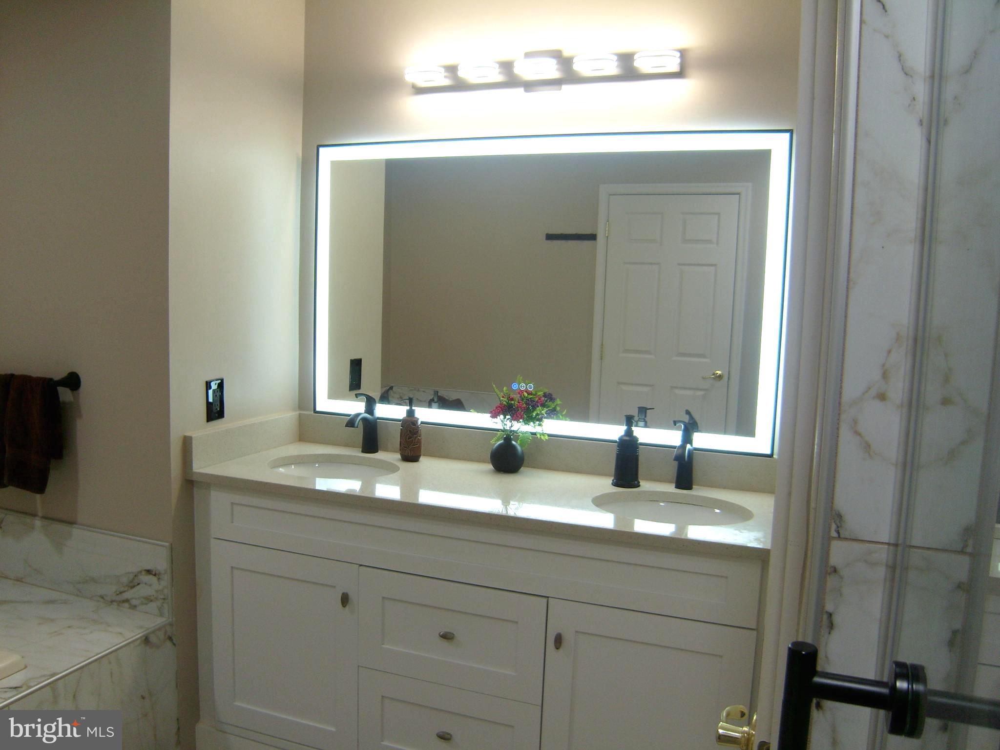 WILTSHIRE WALK - Residential Lease