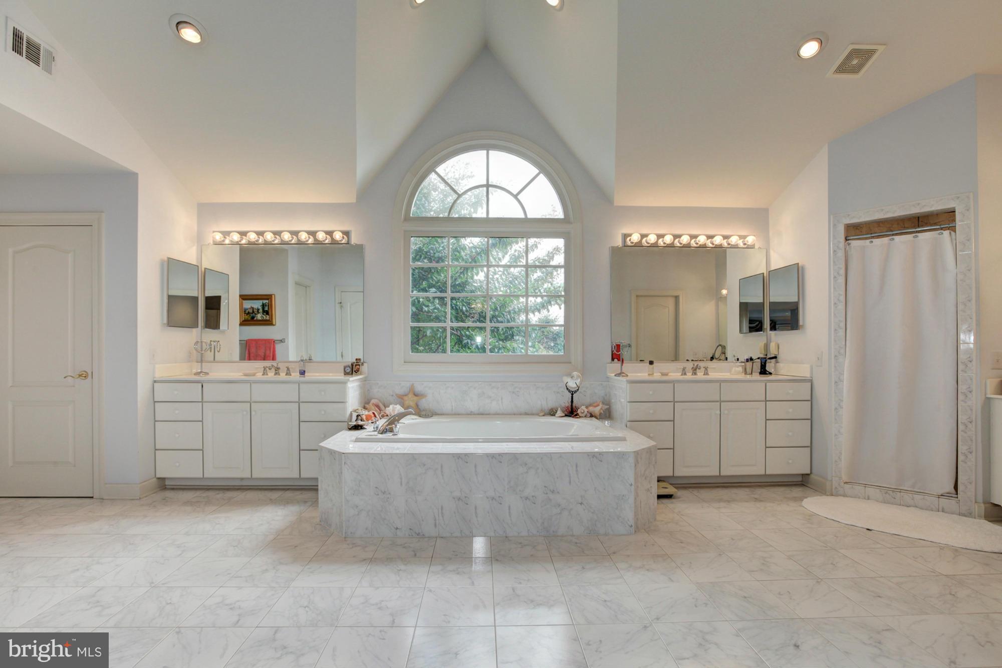 RIVER PLANTATION - Residential