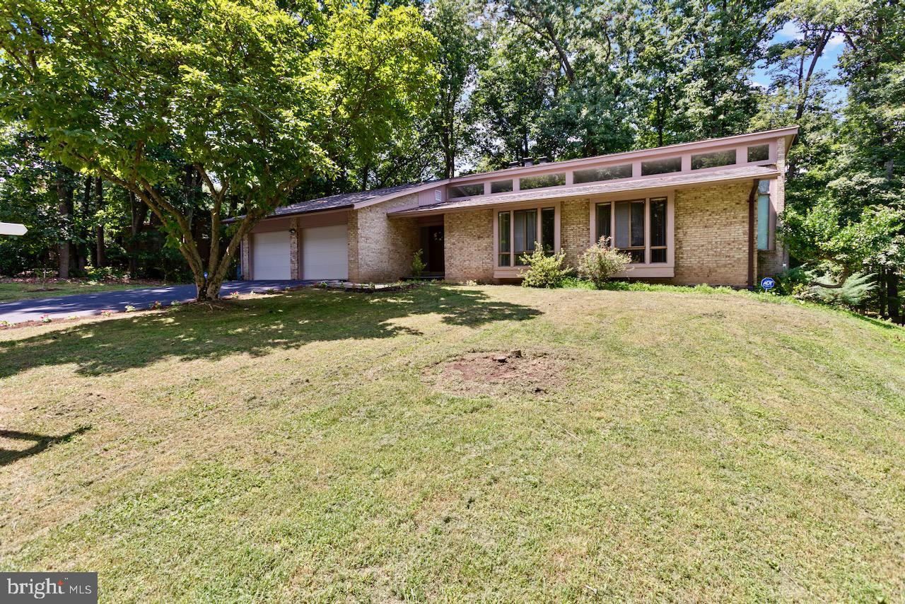 1404 WOLFTRAP RUN ROAD