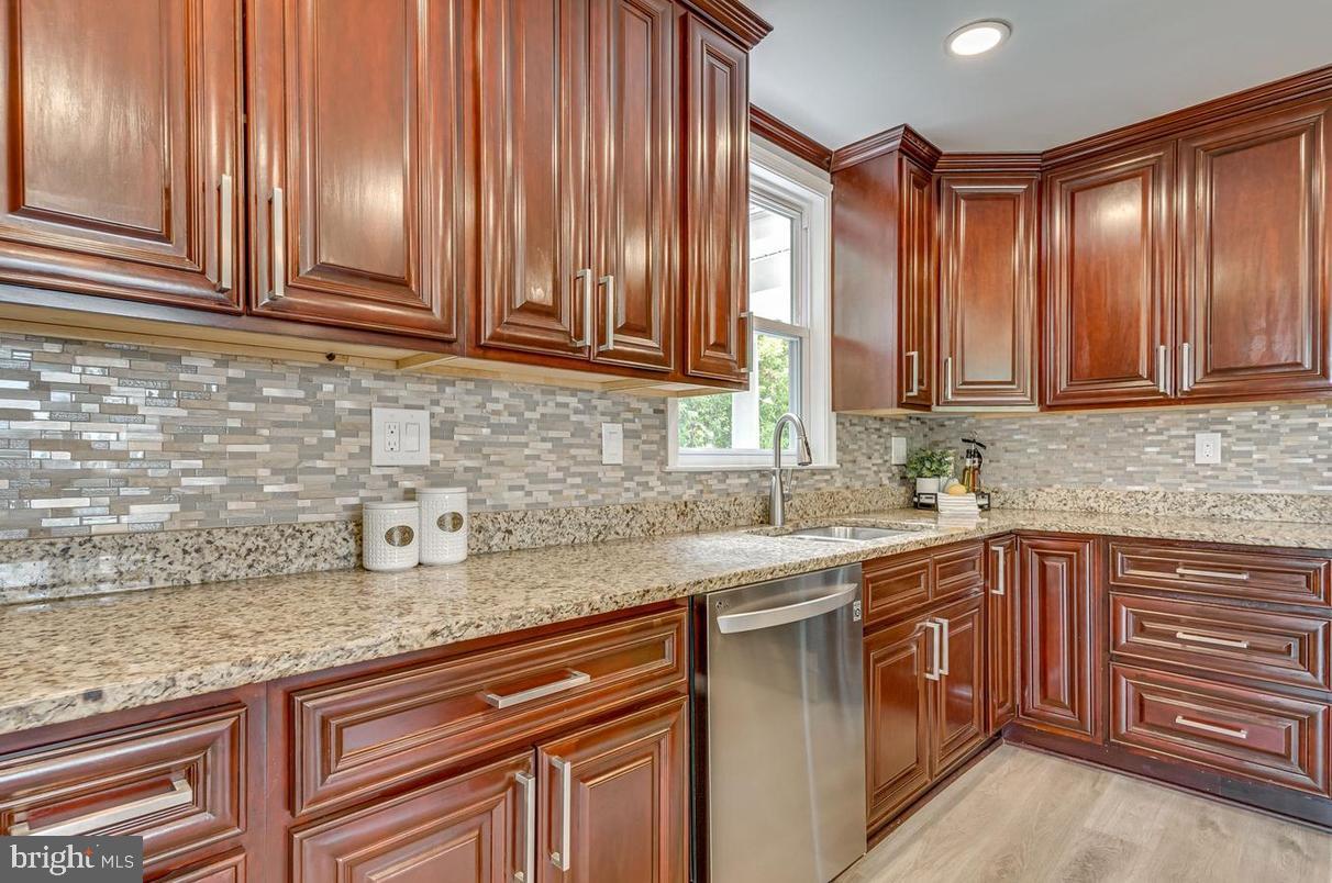 MT RAINIER - Residential