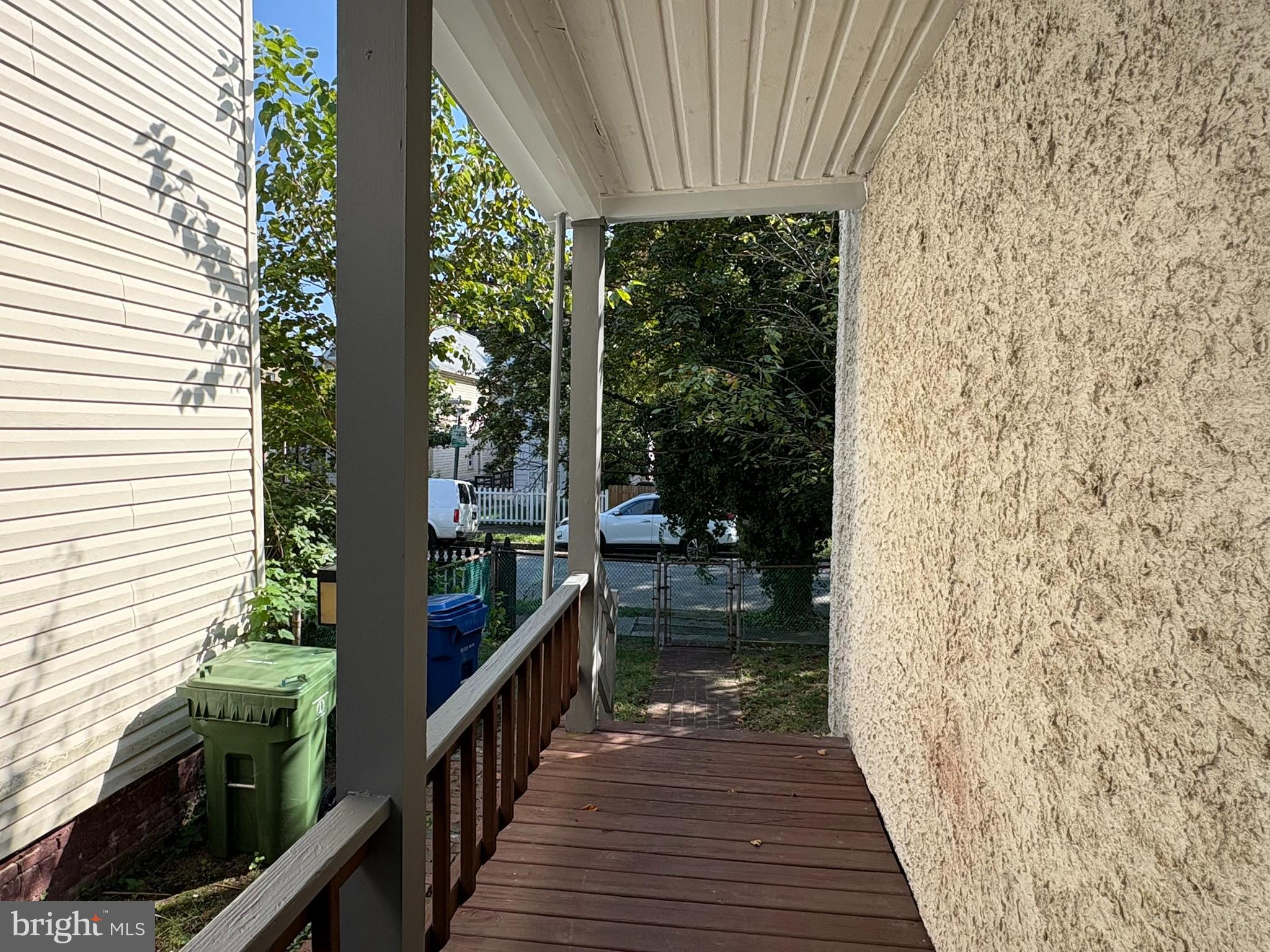 WAVERLY - Residential Lease