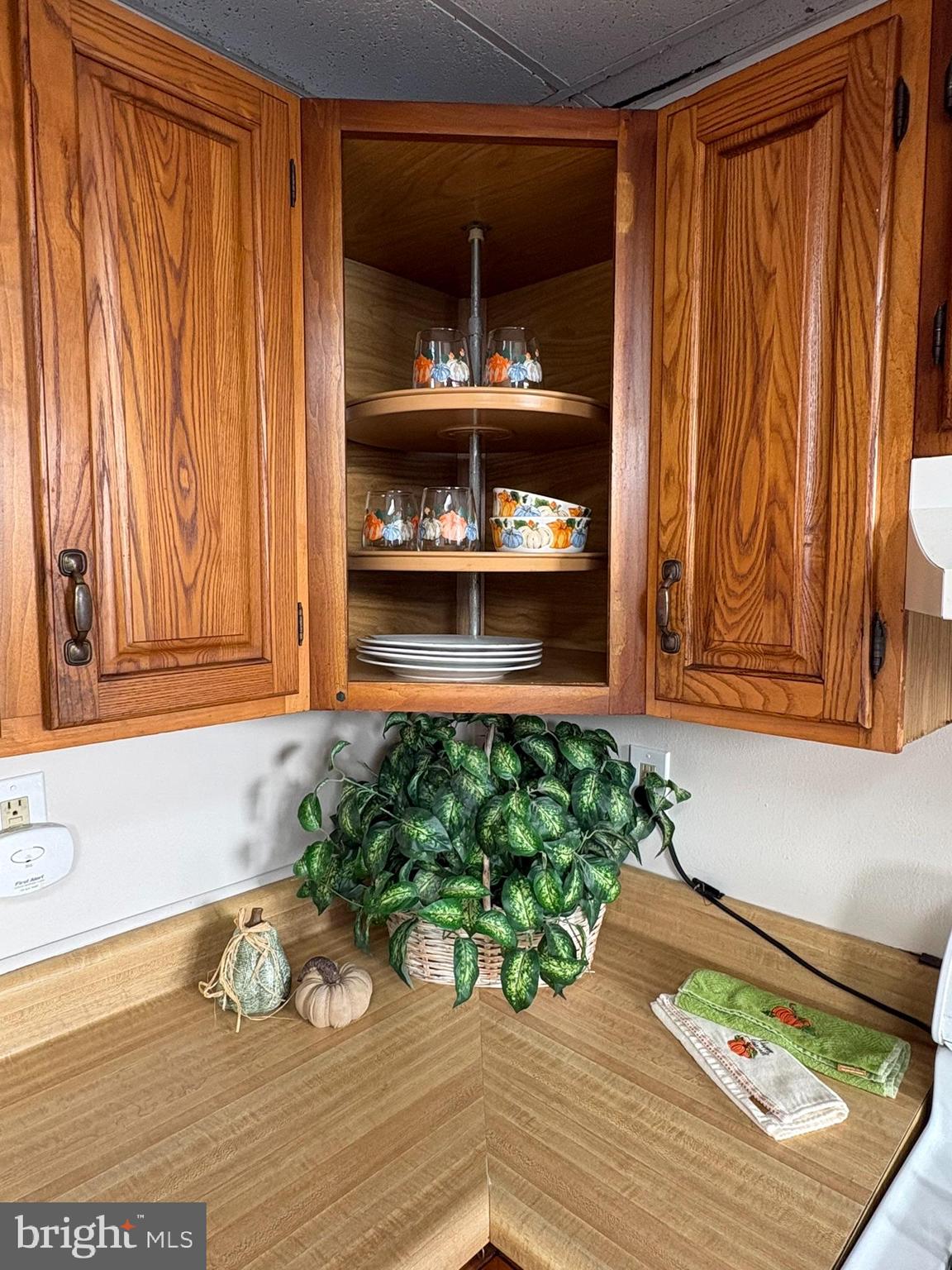 WAVERLY - Residential Lease