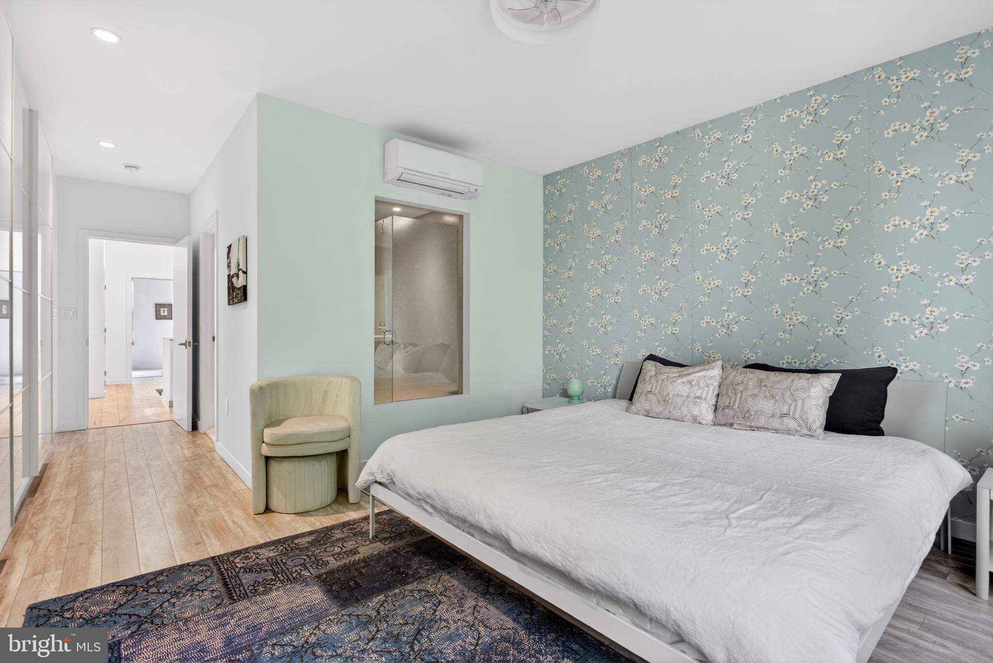 CENTER CITY - Residential