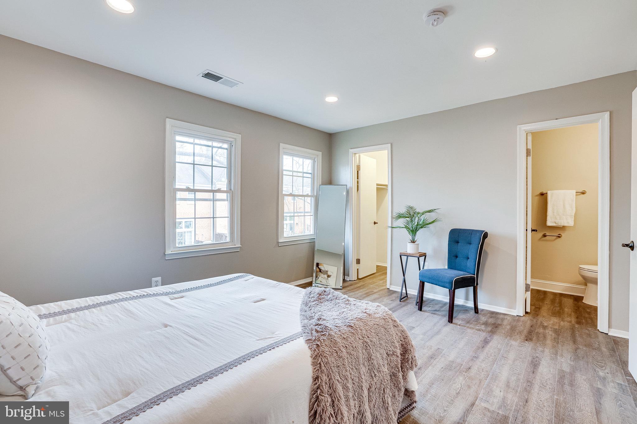 DEEPWOOD - Residential