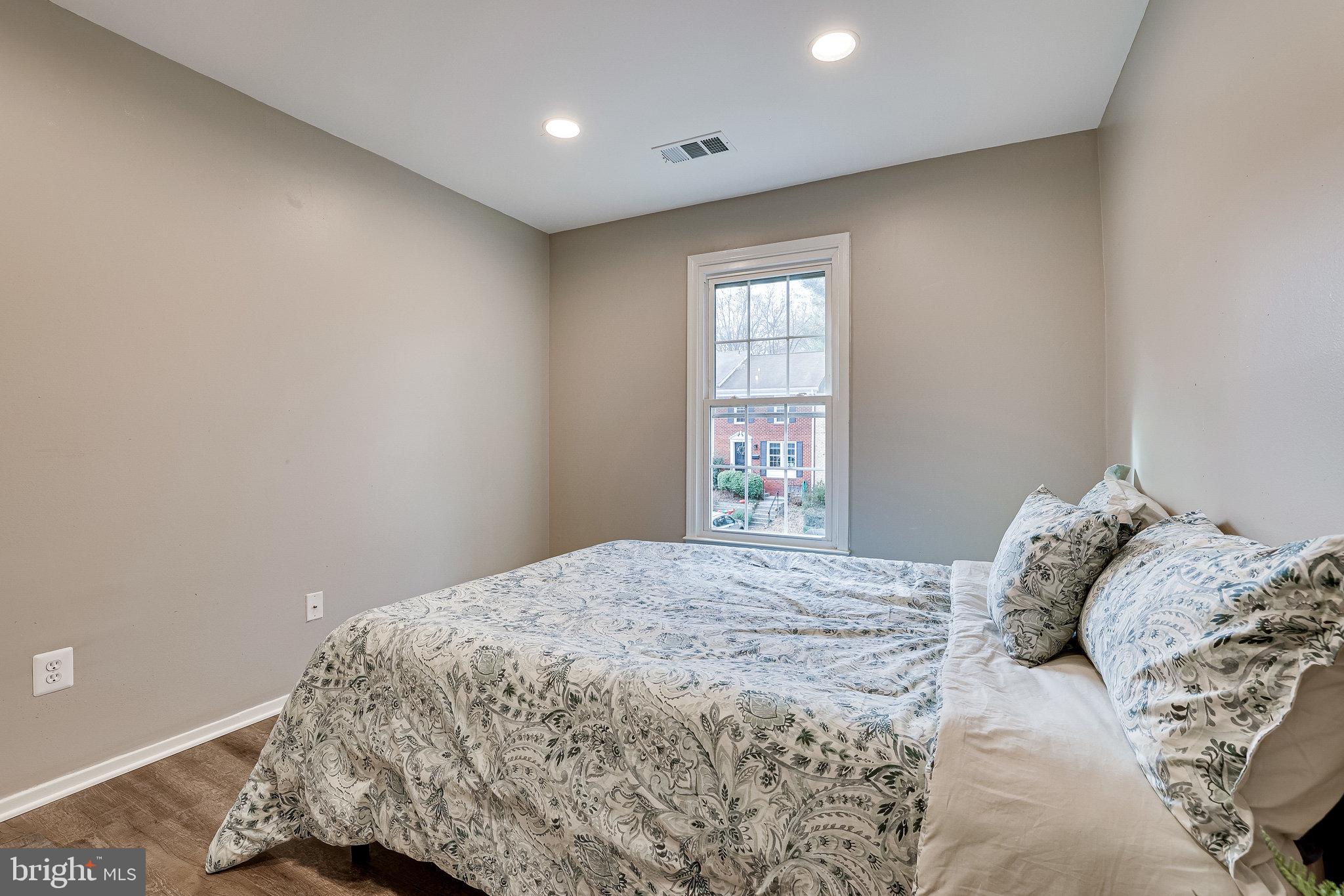 DEEPWOOD - Residential