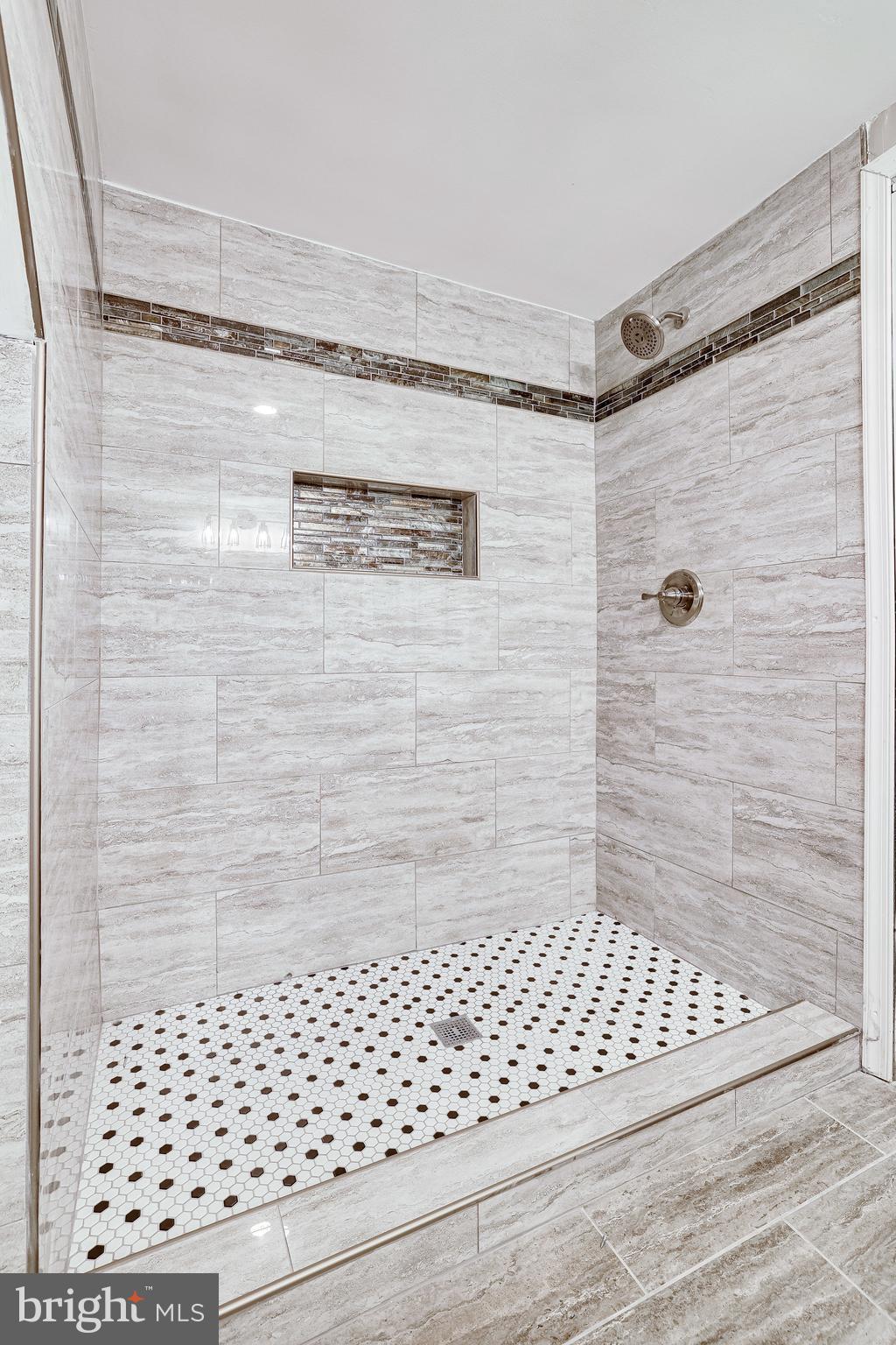 DEEPWOOD - Residential