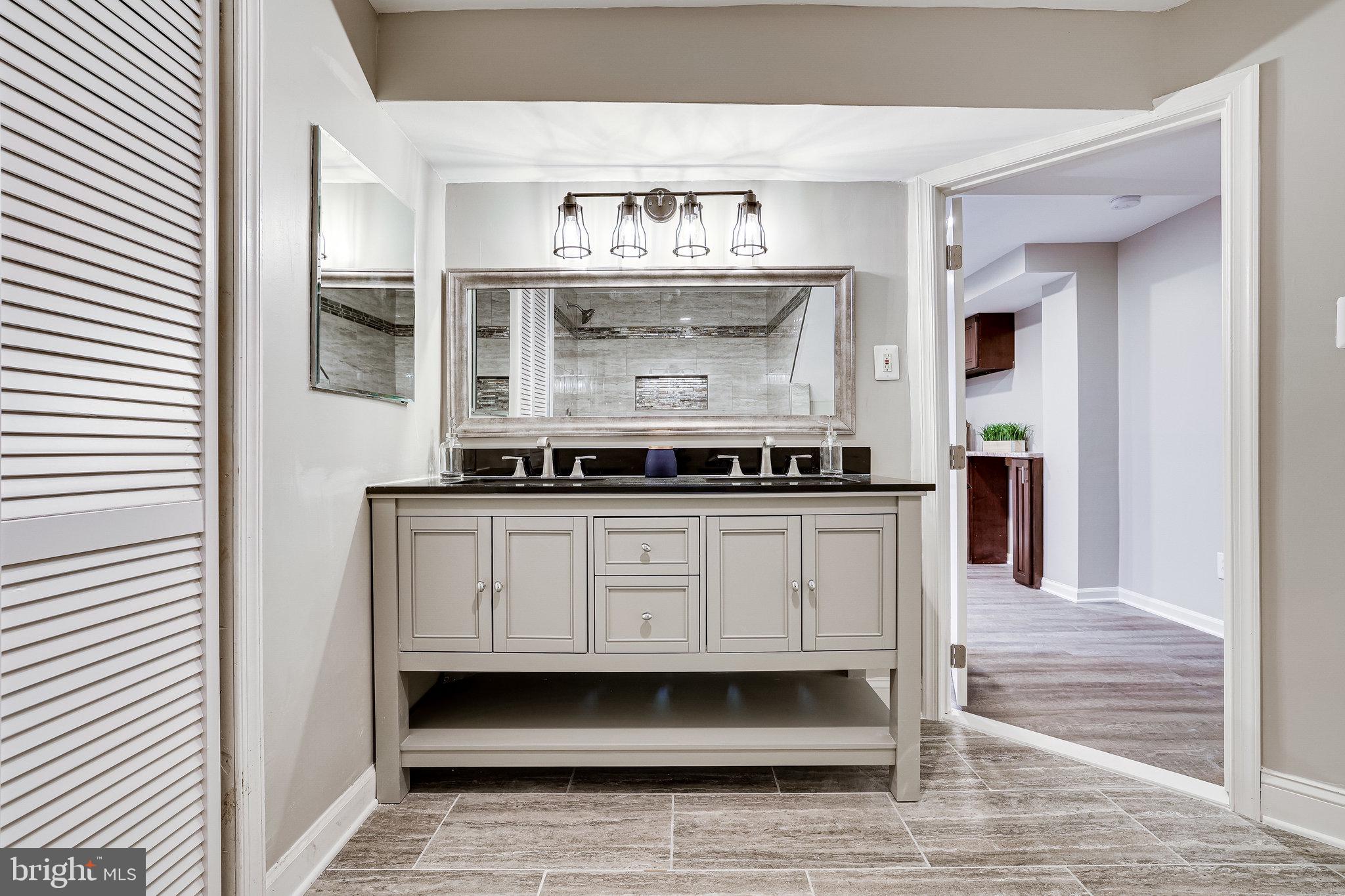 DEEPWOOD - Residential