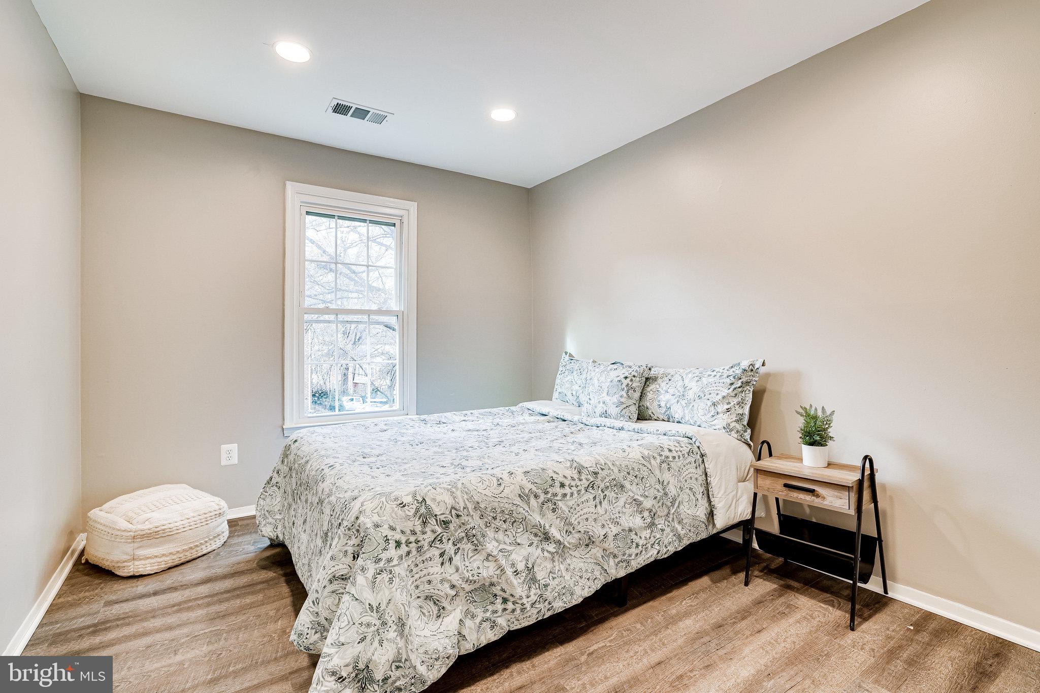 DEEPWOOD - Residential