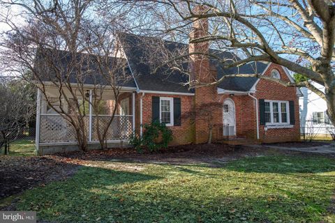 304 ELM AVENUE EASTON MD 21601