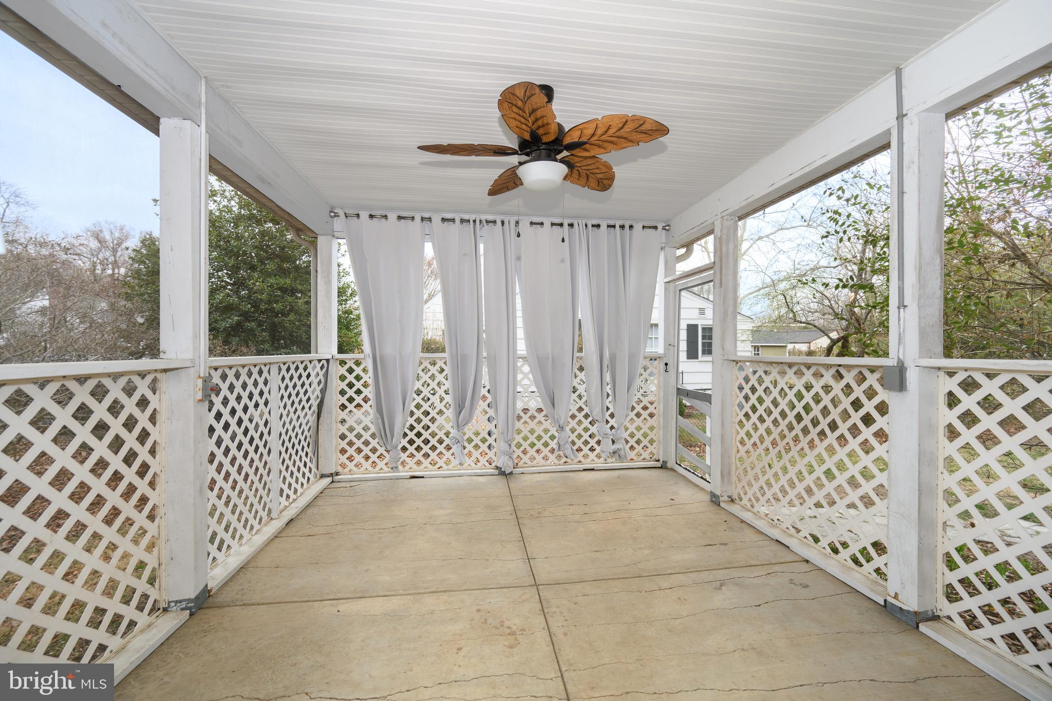 EASTON - Residential