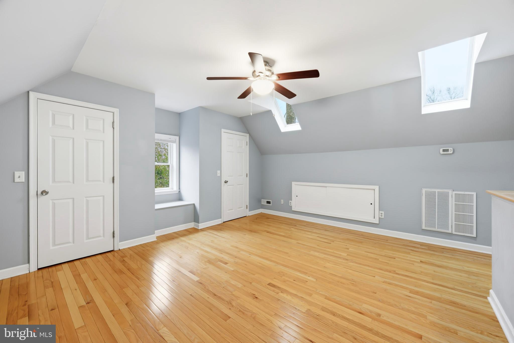 EASTON - Residential