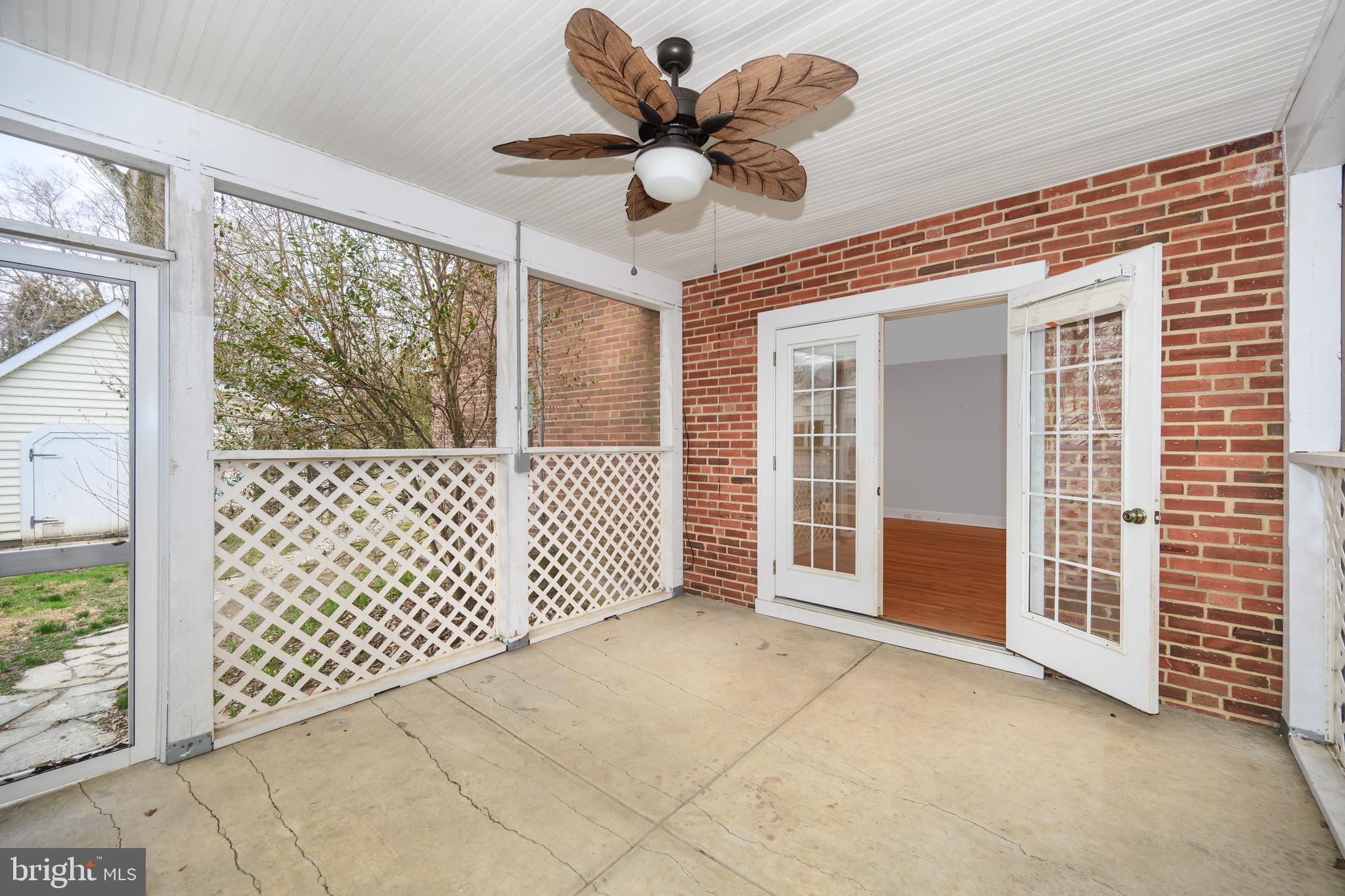 EASTON - Residential