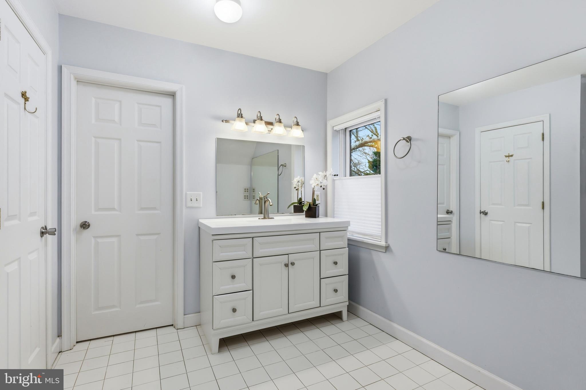 EASTON - Residential