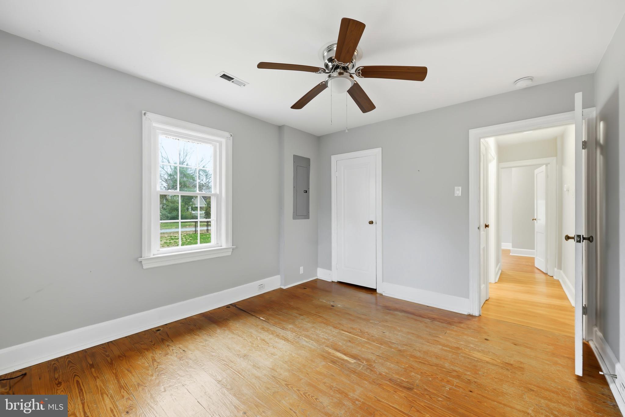 EASTON - Residential