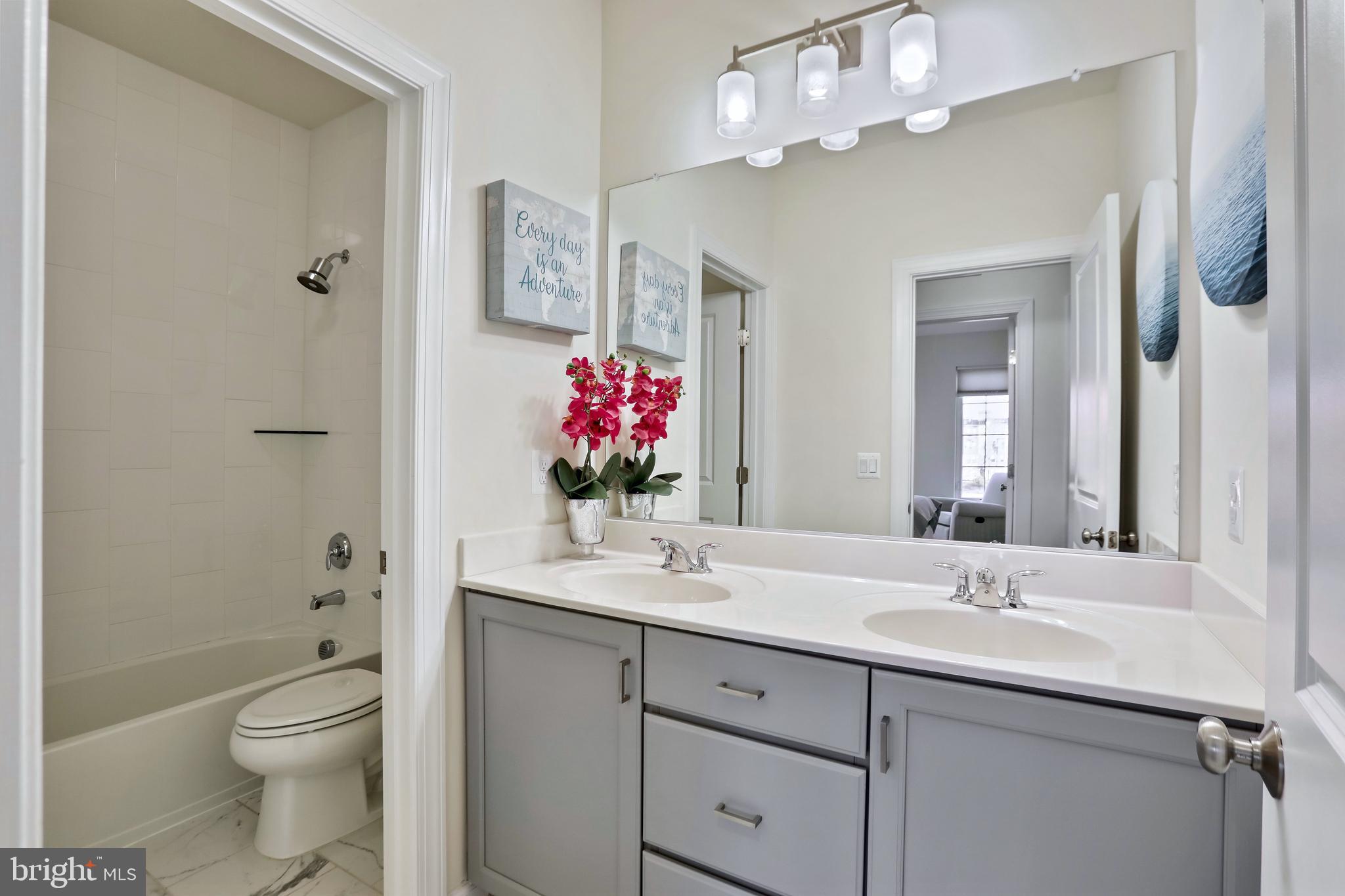 ONE LOUDOUN - Residential