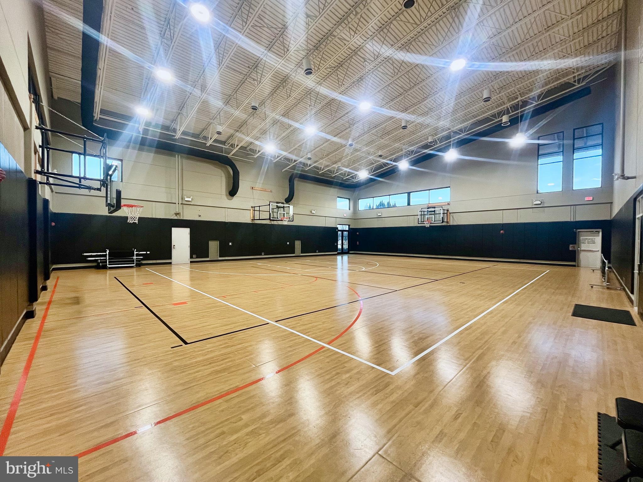 ONE LOUDOUN - Residential