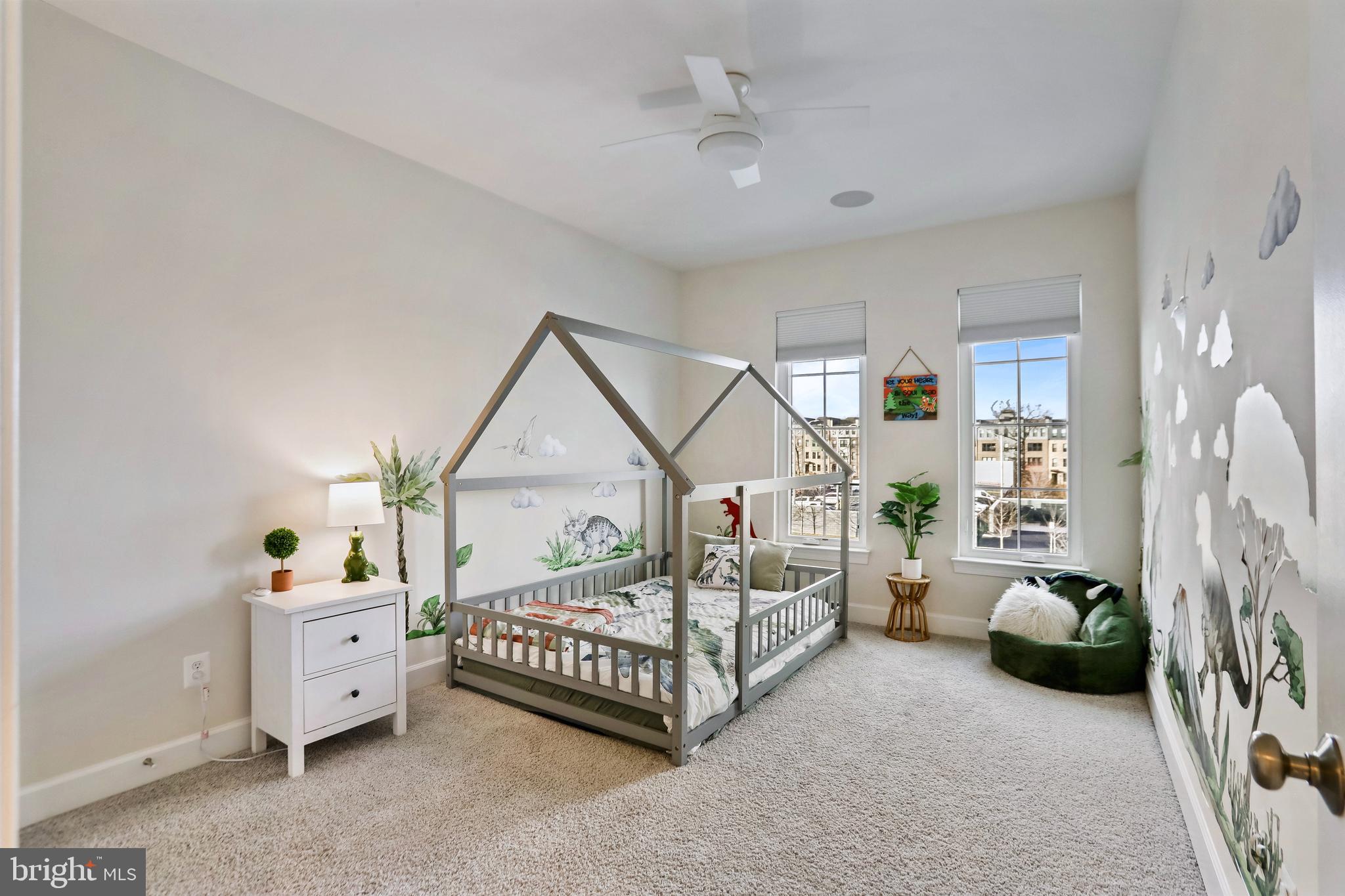 ONE LOUDOUN - Residential