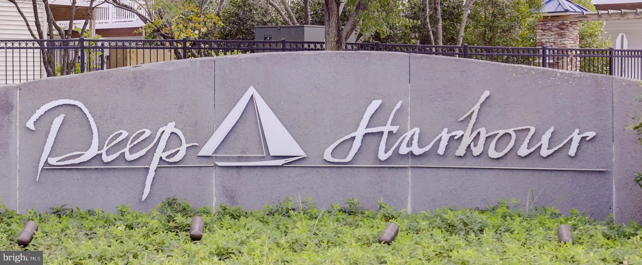 DEEP HARBOR - Residential