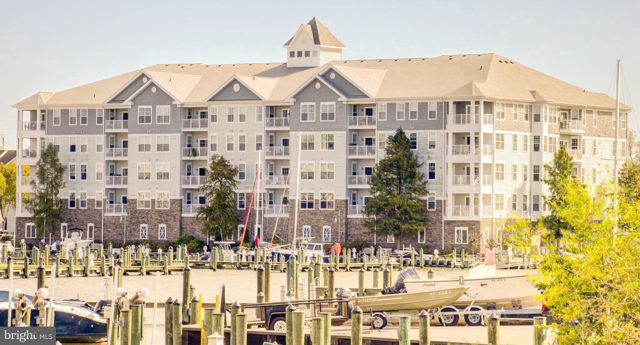 DEEP HARBOR - Residential