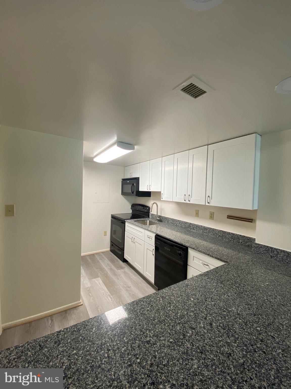 1600 PRINCE STREET - Residential Lease