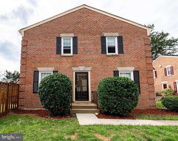 SPRINGFIELD SQUARE - Residential Lease