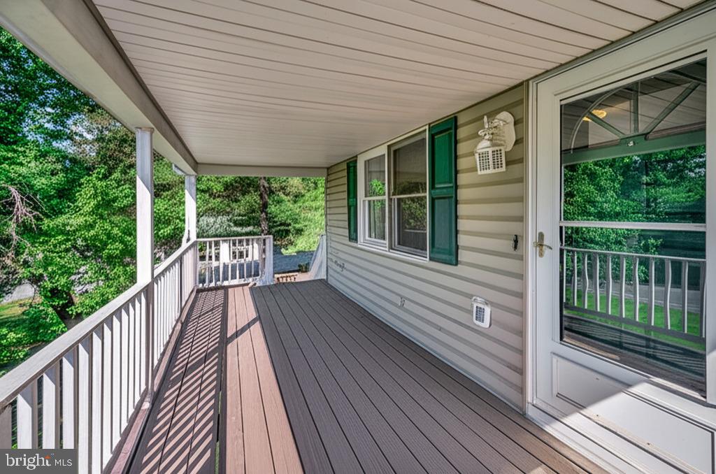 1406 LAKEVIEW PARKWAY