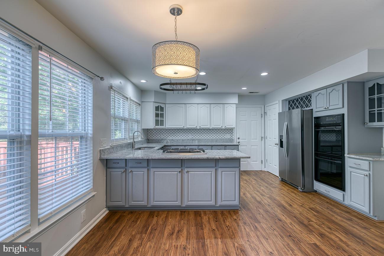 HAMPTON OAKS - Residential Lease