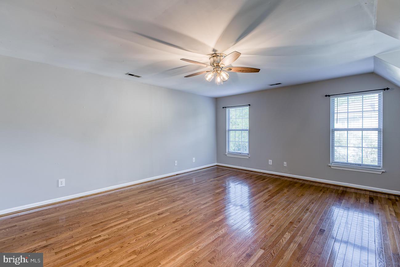 HAMPTON OAKS - Residential Lease