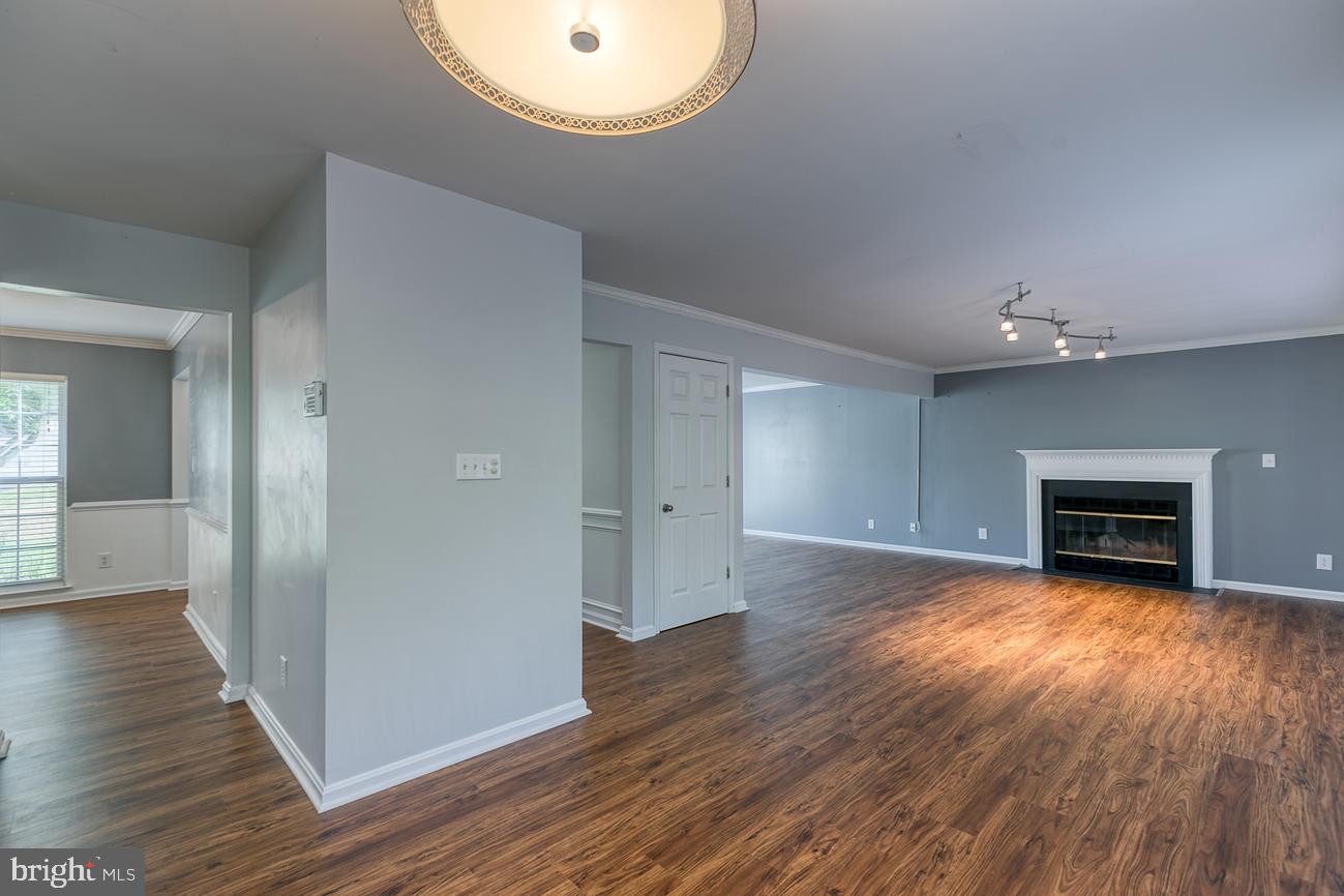 HAMPTON OAKS - Residential Lease